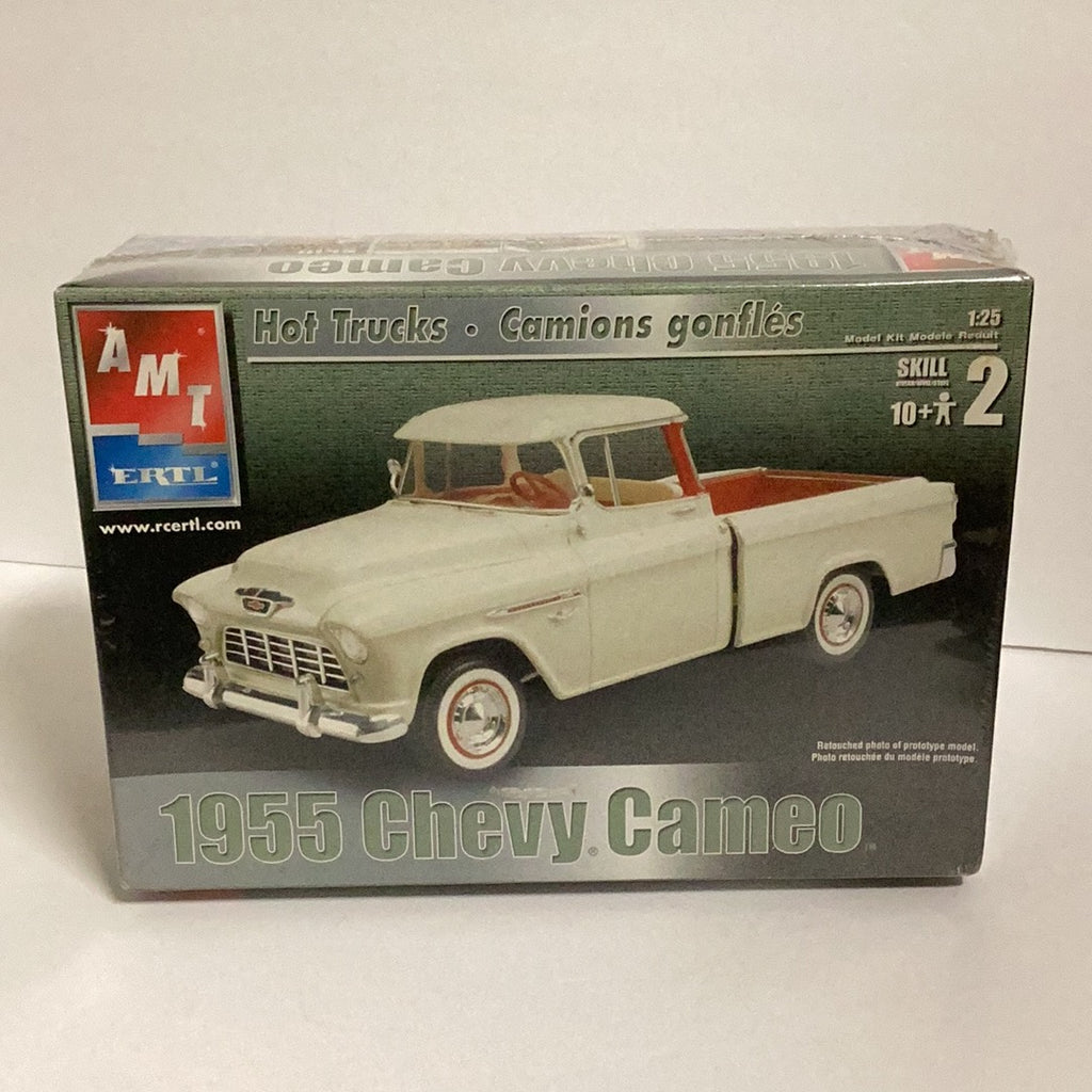 AMT 1/25 1955 Chevy Cameo Truck Kit 31940