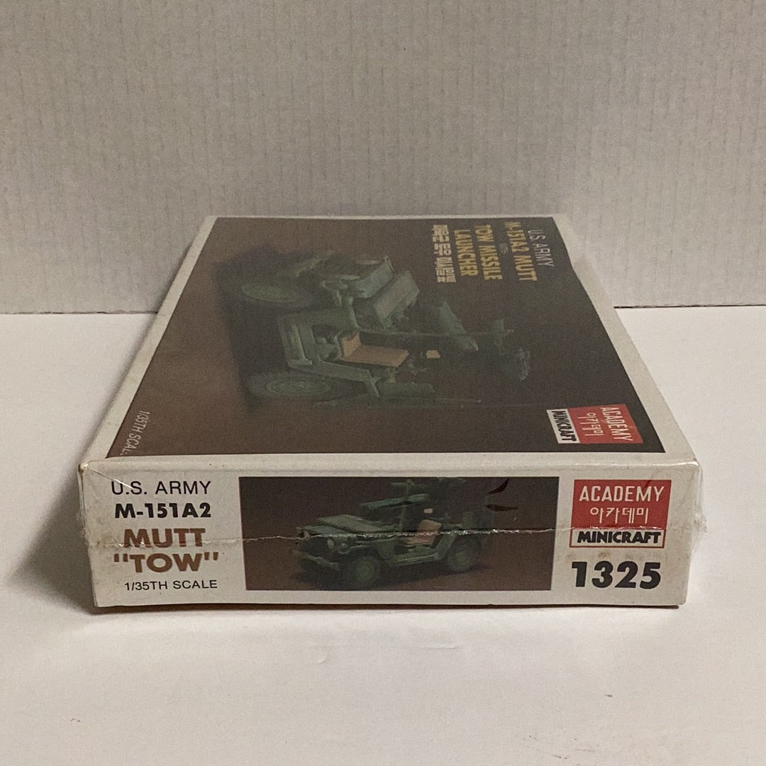Academy 1/35 US Army M-151A2 Mutt w/ Tow Missile Launcher Kit